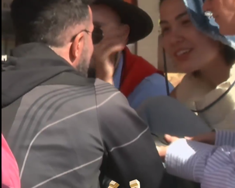 Nisin hatërmbetjet e para, Gloria-Robertit: Më kërko falje