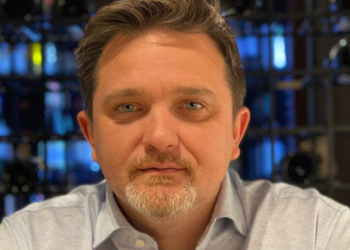 Banorët komentojnë lojën e Julit, ja kush po e mbanë në shtëpi