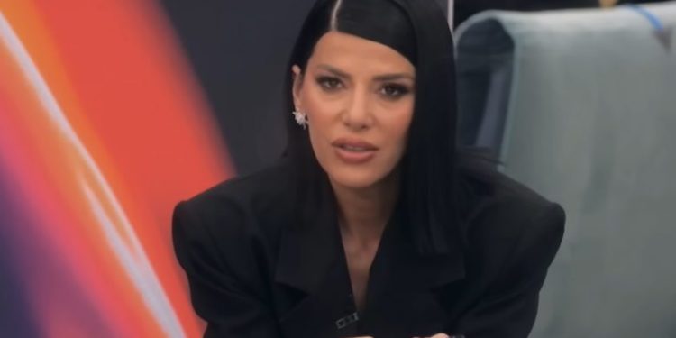 “Martesat në moshë të vogël çojnë në divorc”/ Ledjona flet pa ‘dorashka’, tregon për ndarjen me ish- bashkëshortin: Lidhja ishte konsumuar dhe…