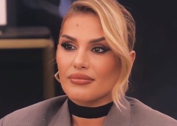 “Isha në një takim…”/ Ilnisa habit sërish banorët e BBV, ja çfarë i tregon Romeos