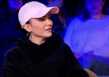 “E para që e bëri pis ishe ti” Sara shuan kureshtjen: Kemi folur deri në mëngjes, nëna e Bardhit…