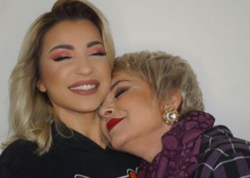 Roza rrëfen historinë e sikletshme me Ritën në emision