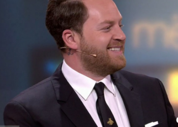 Ledioni publikon foton më të bukur të fëmijëve tij