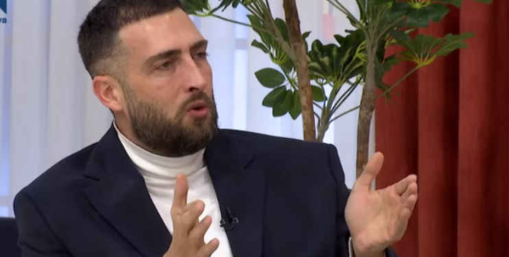 Bëhet virale videoja ku gruja e vrarë nga burri ishte personi që dikur e sëmurë me kancer dërgoi 50 euro për tërmetin në Shqipëri, Alaudin Hamiti tregon të vërtetën