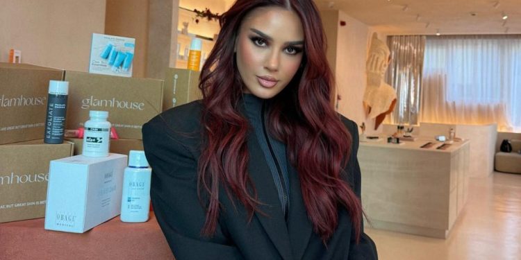 Bora Zemani shfaqet në gjendje të keqe shëndetësore, kjo është gjendja e saj