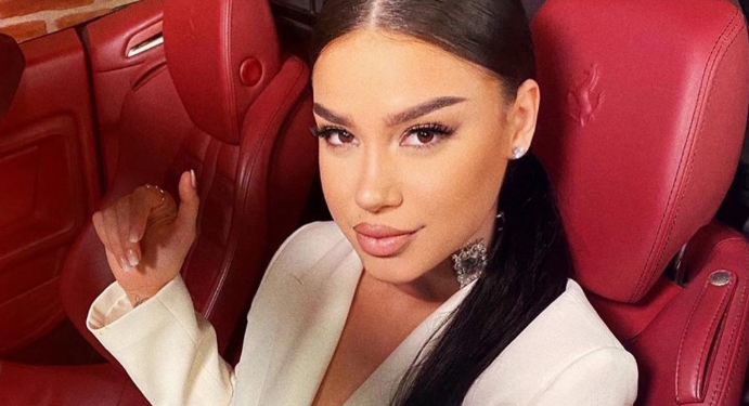 Sot publikohet “Sheqeri” i Dhurata Dorës