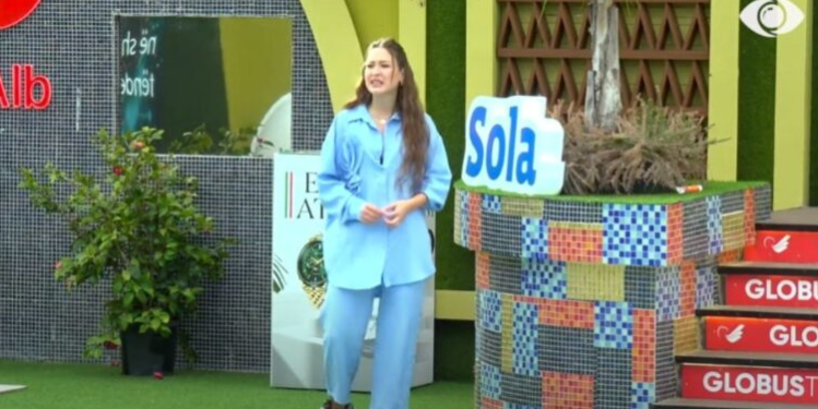 “Të hëngsha p** unë ty” , Françeska shokon banorët me deklaratën ndaj Eglës