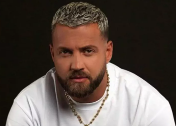 Biseda telefonike/ Luizi mbeshtetes i madh i ketij banori ne “Big Brother VIP 3” (Video)