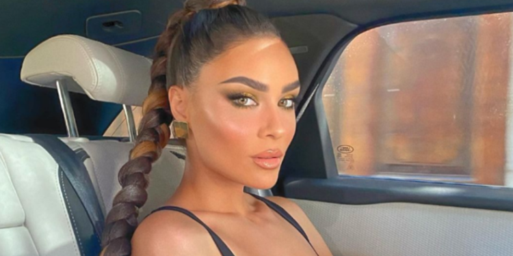 Xhensila vjen me fotografi të “zjarrta”