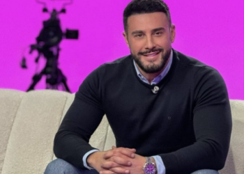 I izoluar në fermë, por Robert Berisha do të dalë shumë shpejt për këtë arsye! Kjo foto flet shumë!