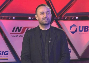 “K*rva që lëpijnë…”- Klodian Duro shpërthen ndaj Arbrit dhe Julit