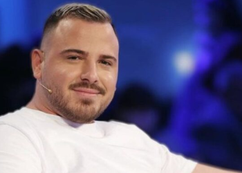 Ronaldo Sharka zbulon partnerin e Egla Cenos, ja cili është ai