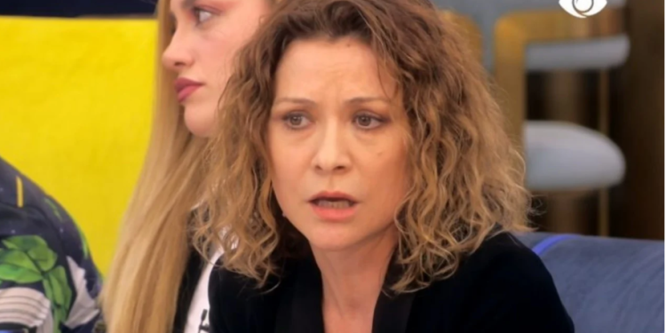 Fotografitë kanë bërë xhiro në internet, zbulohet se nga kush shoqërohej Egla Ceno në rrugët e Tiranës