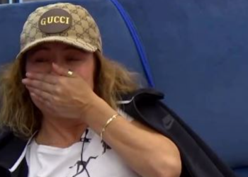 Shpërthen në lot! Egla Ceno merr mesazhin prekës nga nëna e saj