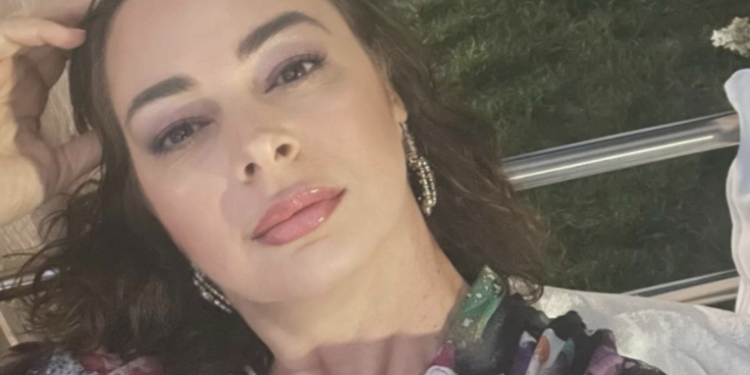 Për herë të parë, Julia Ilirjani rrëfen historinë e dhimbshme të jetës së saj: “U bëra nënë e tre fëmijëve”