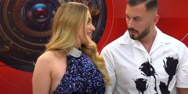 Romeo shfaqet pranë Heidit, ish-banorja publikon pamjet nga dhoma e gjumit (Video)