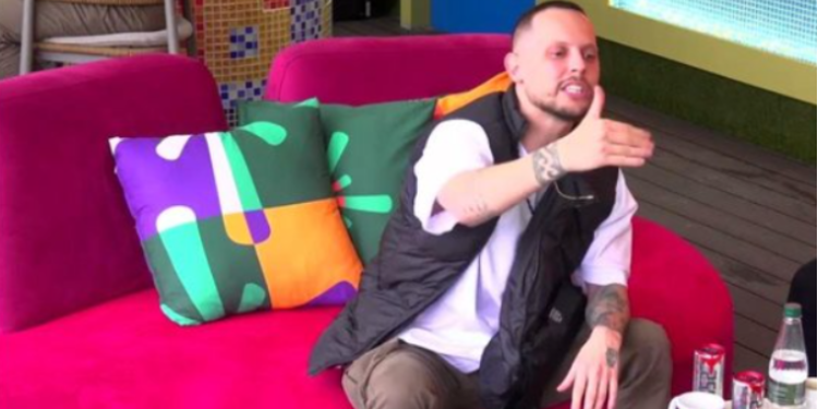 “Famë more, dashurinë e gjete, tani duhet të ikësh”