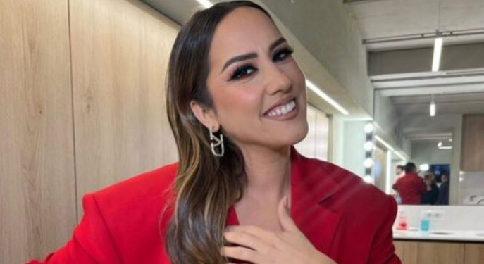 Arbana Osmani ka bërë ndërhyrje në gjoks? Publikon foto