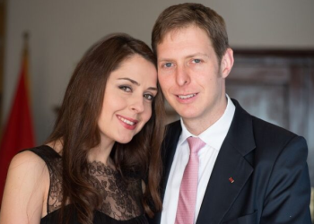 Detaje nga divorci/ Kushti i Princit për Elian: Ose burrin, ose pasurinë