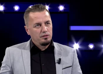 Blero: Kam raporte të mira me Teuta Krasniqin, komunikoj edhe me Adonisin