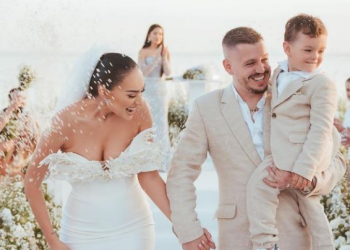 Dy gëzime në një ditë, Klea Huta emocionon me urimin për ditëlindjen e të birit!