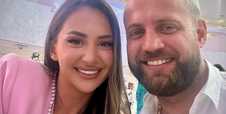 Luizi poston një foto më të bijën në krah, i bën dedikim të veçantë