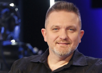 Kundërshtarë në lojën e “BBV”, ja postimi i Jul Dedës për Romeo Veshajn