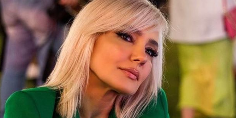 Çfarë ndodhi? Olta Gixhari nuk i hapi telefonin, Monika Lubonja ka një mesazh për aktoren