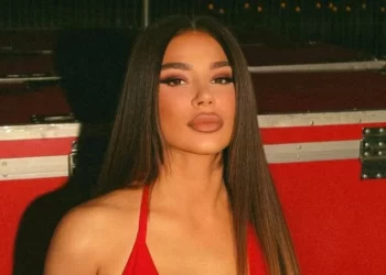 Dhurata Dora sjell këngë në duet me reperin e njohur turk