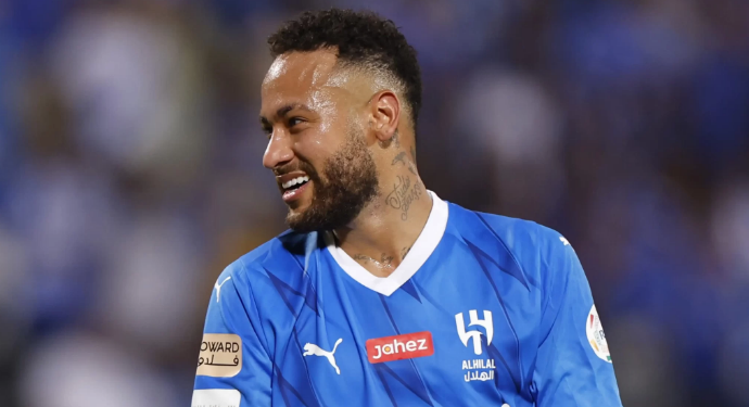 Pasi e tradhtoi disa herë, Neymar ribashkohet me ish-partneren disa ditë pasi u bë baba me një modele tjetër