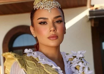 Bora Zemani vishet si nuse Kosove, shkëlqen e tëra