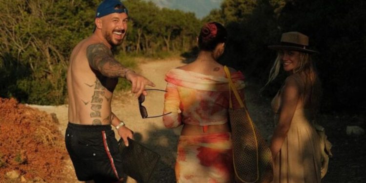 Bora, Heidi, Donaldi dhe Romeo shkojnë në pushime bashkë, sjellin fotot mahnitëse