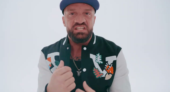 I nxirë dhe me plagë në fytyrë, Medi Iseni publikon video për herë të parë pas sherrit me Noizy-n