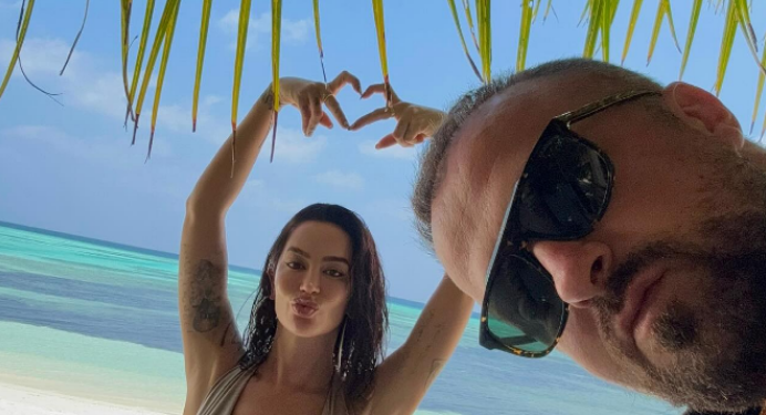 Dafina Zeqiri bën kërkesën e pazakontë ndaj partnerit të saj pasi ja bleu Ferrarin