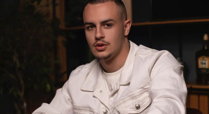 U përfol për një lidhje me Don Xhonin, ish banorja e BBVK i shkon në koncert reperit