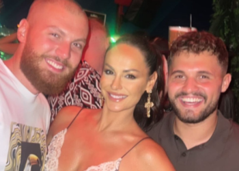 Xhuli takohet me Hamzën e Adem Jasharin, ka një dedikim!