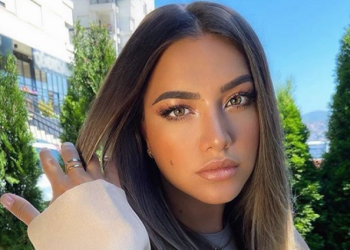 Sara Hoxha shfaqet pa sytjena