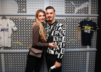 “U kënaqa me ….”, Vesa tregon se është në lidhje pasi komentuesi i thotë se po vuan për Mërgim Berishën