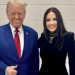 Këngëtarja e njohur shqiptare takohet me Donald Trumpin, i bashkohet fushatës së tij në mitingun me…