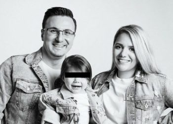 Reagon Eno Popi pasi u tha se ka tradhtuar bashkëshorten e tij