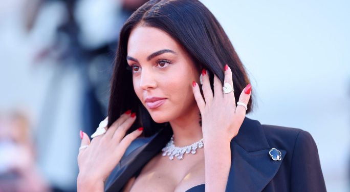 Befason gruaja e Ronaldos, thotë se e ka parë djallin me sytë e saj