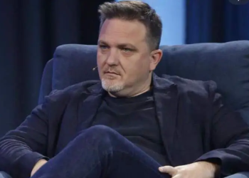 Jul Deda kritikon Albano Bogdon: Më ka ardhur keq që ka arritur në atë derexhe