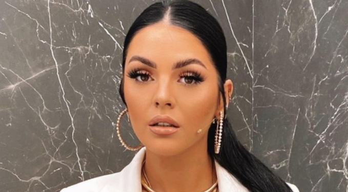 Fifi mbetet ‘pa punë’? Tarifat e larta e largojnë nga netët ‘live’