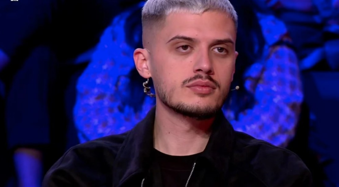 Bardhi tregon se kush nga estrada i qëndroi pranë në kohët e vështira financiare