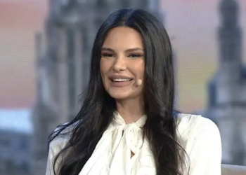 ‘Dua që fëmijët e mi të mësojnë shqip’/ Almeda Abazi ka një kërkesë për ndjekësit