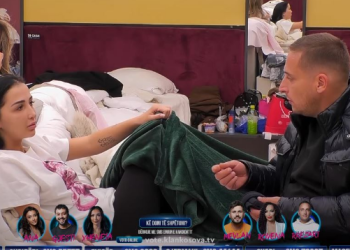 Rezi e godet Xhenetën në prapanicë, ajo fillon e qan