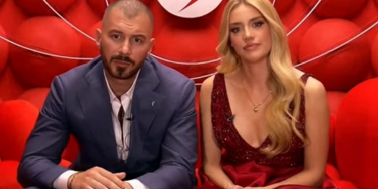 Prindërit i erdhën në Tiranë, Heidi Baci konfirmon ndarjen nga Romeo Veshaj