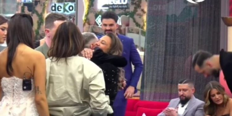 “U kam kërkuar falje familjarëve të tu atje jashtë”, momenti kur Gerta dhe Gjesti pajtohen pas rikthimit të saj në shtëpi