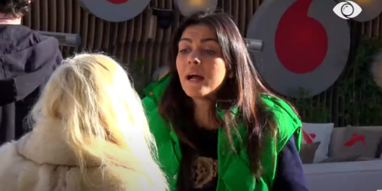 “O rrugaçe, mëso me kë flet” Agravon debati mes Livias dhe Danjës: E ke treguar kokën edhe ti…