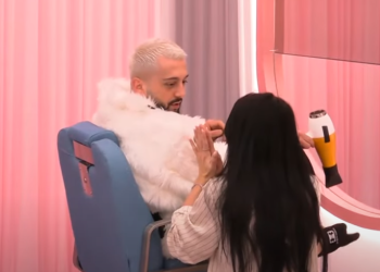 Egli ia ngatërron emrin Xhenetës, i thotë Gjestit se do ta përmendi nëse ai..